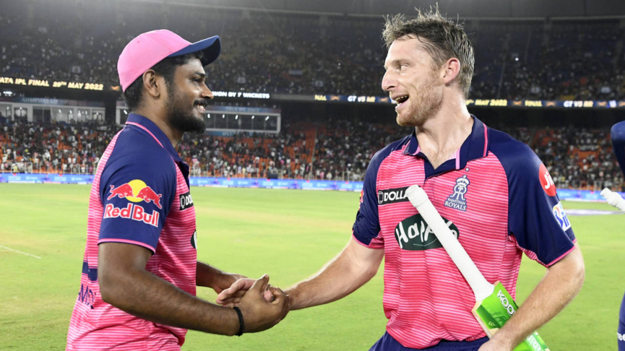Sanju Samson meets his match-winner Jos Buttler after the latter seals their spot in the final, Rajasthan Royals vs Royal Challengers Bangalore, IPL 2022 Qualifier 2, Ahmedabad, May 27, 2022
