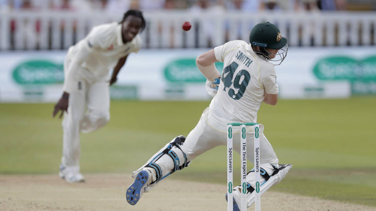A Jofra Archer delivery hits Steven Smith in the head, England v Australia, 2nd Test, Lord's, 4th day, August 17, 2019