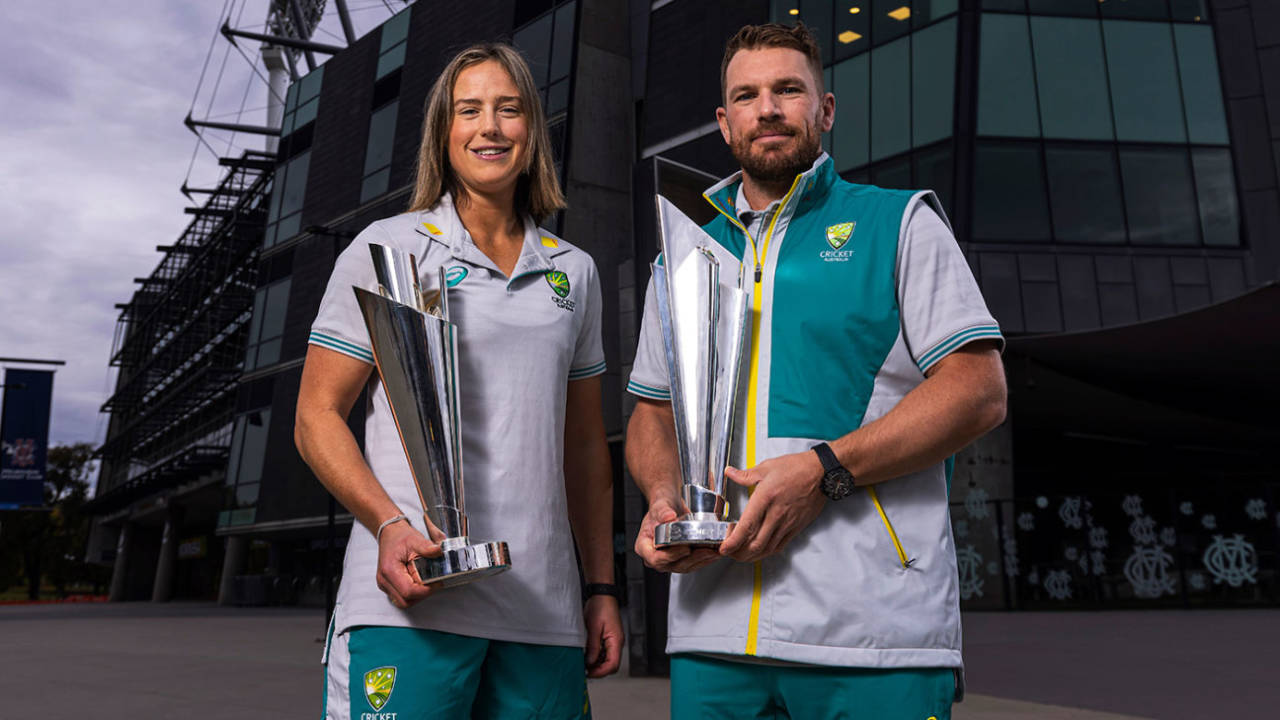 Ellyse Perry and Aaron Finch with the T20 World Cups as Australia's summer fixtures are launched&nbsp;&nbsp;&bull;&nbsp;&nbsp;Getty Images