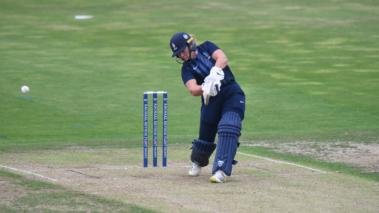 Bess Heath slaps through the covers, South East Stars vs Northern Diamonds, Charlotte Edwards Cup final, Ageas Bowl, September 5, 2021