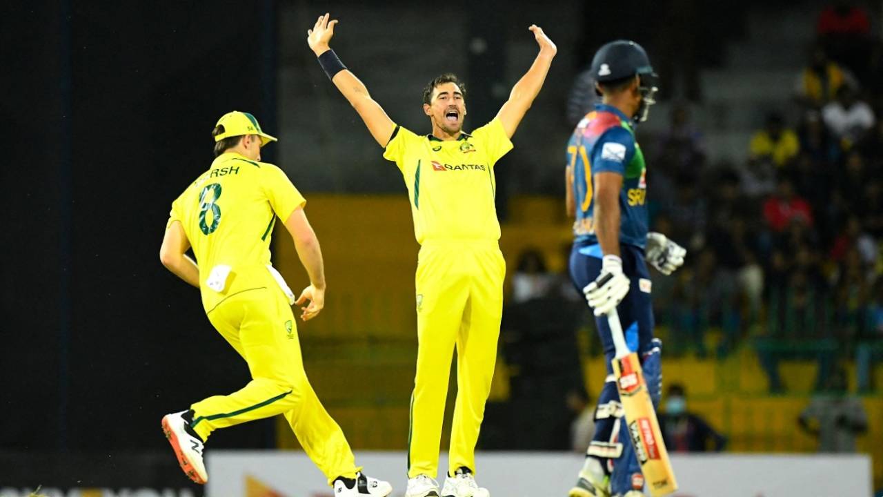Mitchell Starc appeals unsuccessfully for the wicket of Pathum Nissanka, Sri Lanka vs Australia, 1st T20I, Colombo, June 7, 2022