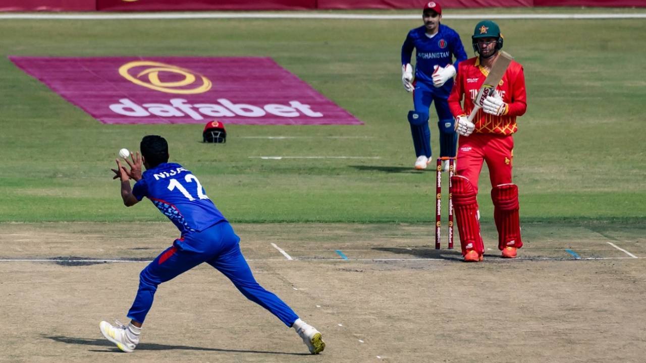 Craig Ervine chips a return catch to Nijat Masood, Zimbabwe vs Afghanistan, 1st T20I Harare, June 11, 2022