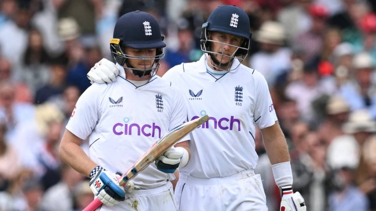 Joe Root consoles Ollie Pope after he fell for 145, England vs New Zealand, 2nd Test, Nottingham, 3rd day, June 12, 2022
