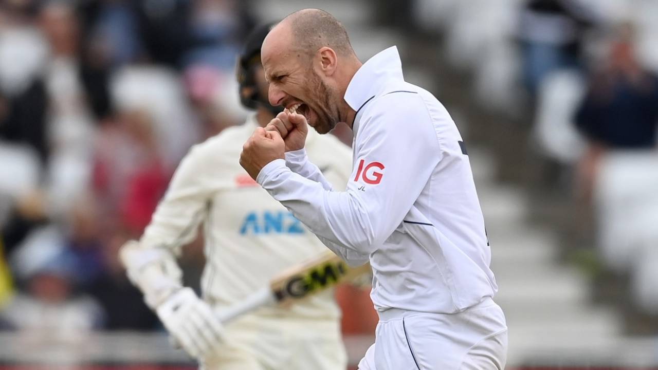 Jack Leach managed to dismiss Devon Conway sweeping after a bevy of reverse-sweeps, England vs New Zealand, 2nd Test, Nottingham, 4th day, June 13, 2022