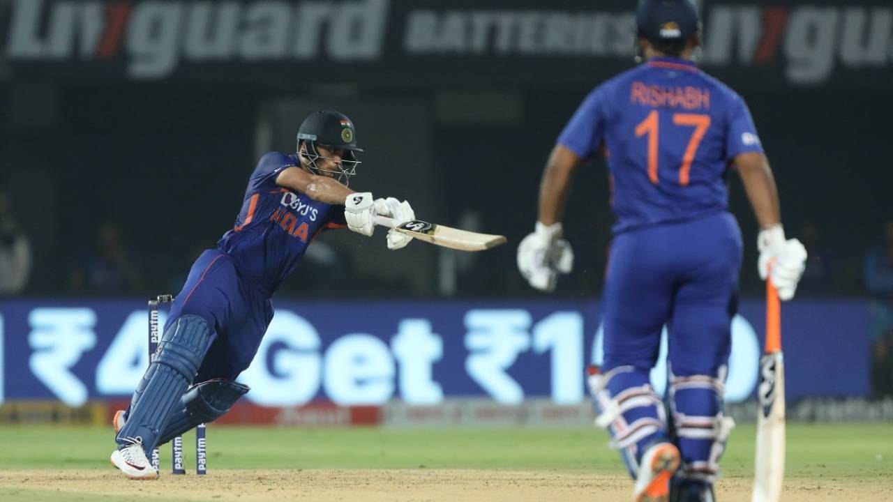 The Smooth Criminal lean by Ishan Kishan, India vs South Africa, 3rd T20I, Visakhapatnam, June 14, 2022
