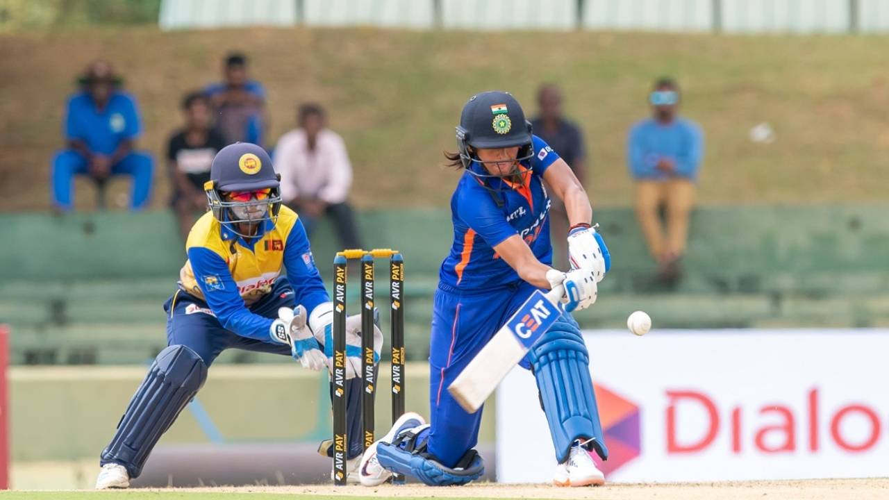 Harmanpreet Kaur put the sweep to good use to transfer the pressure, Sri Lanka vs India, 1st women's T20I, Dambulla, June 23, 2022
