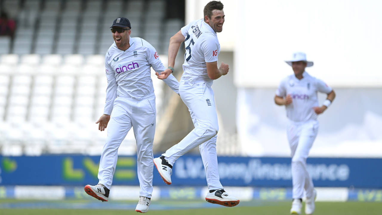 Jamie Overton celebrates his maiden Test wicket, England vs New Zealand, 3rd Test, Headingley, 1st day, June 23, 2022