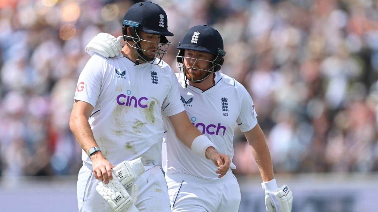 Jonny Bairstow consoles Jamie Overton after the latter is out for 97, England vs New Zealand, 3rd Test, Headingley, 3rd day, June 25, 2022