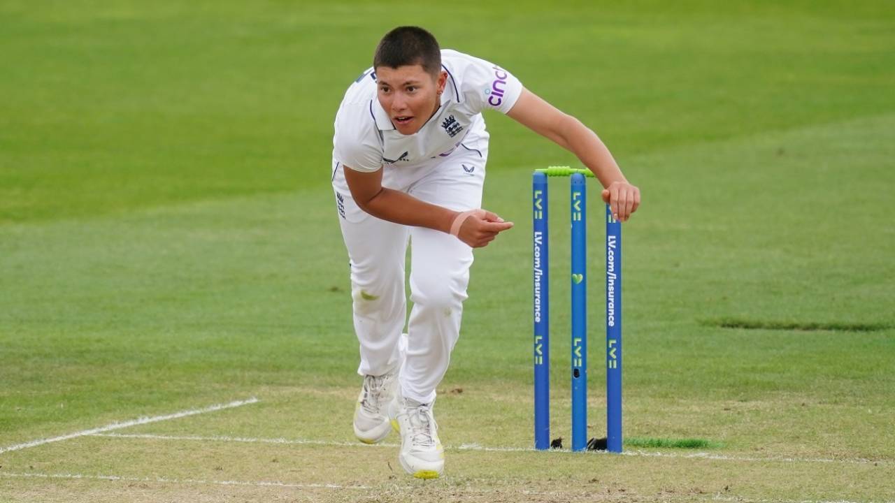 Issy Wong on debut, England vs South Africa, Only Women's Test, Taunton, 1st day, June 27, 2022