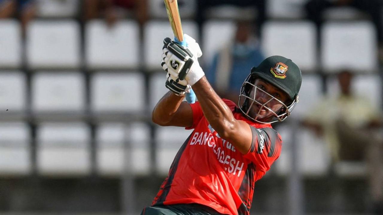 Shakib Al Hasan anchored Bangladesh's chase with 68, West Indies vs Bangladesh, 2nd T20I, Roseau, July 3, 2022
