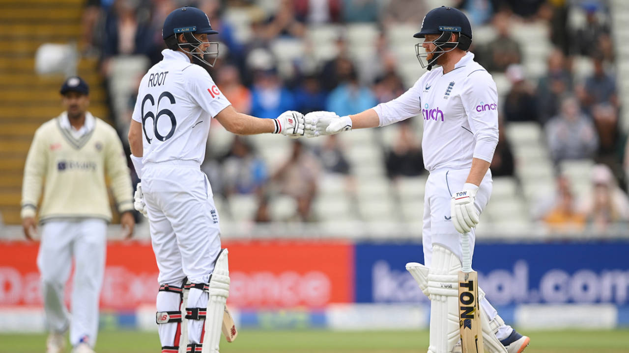 Joe Root and Jonny Bairstow punch gloves, England vs India, 5th Test, Edgbaston, 5th day, July 5, 2022