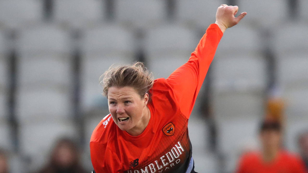 Anya Shrubsole in action for Southern Vipers, Charlotte Edwards Cup, Thunder vs Southern Vipers, Emirates Old Trafford, June 01, 2022