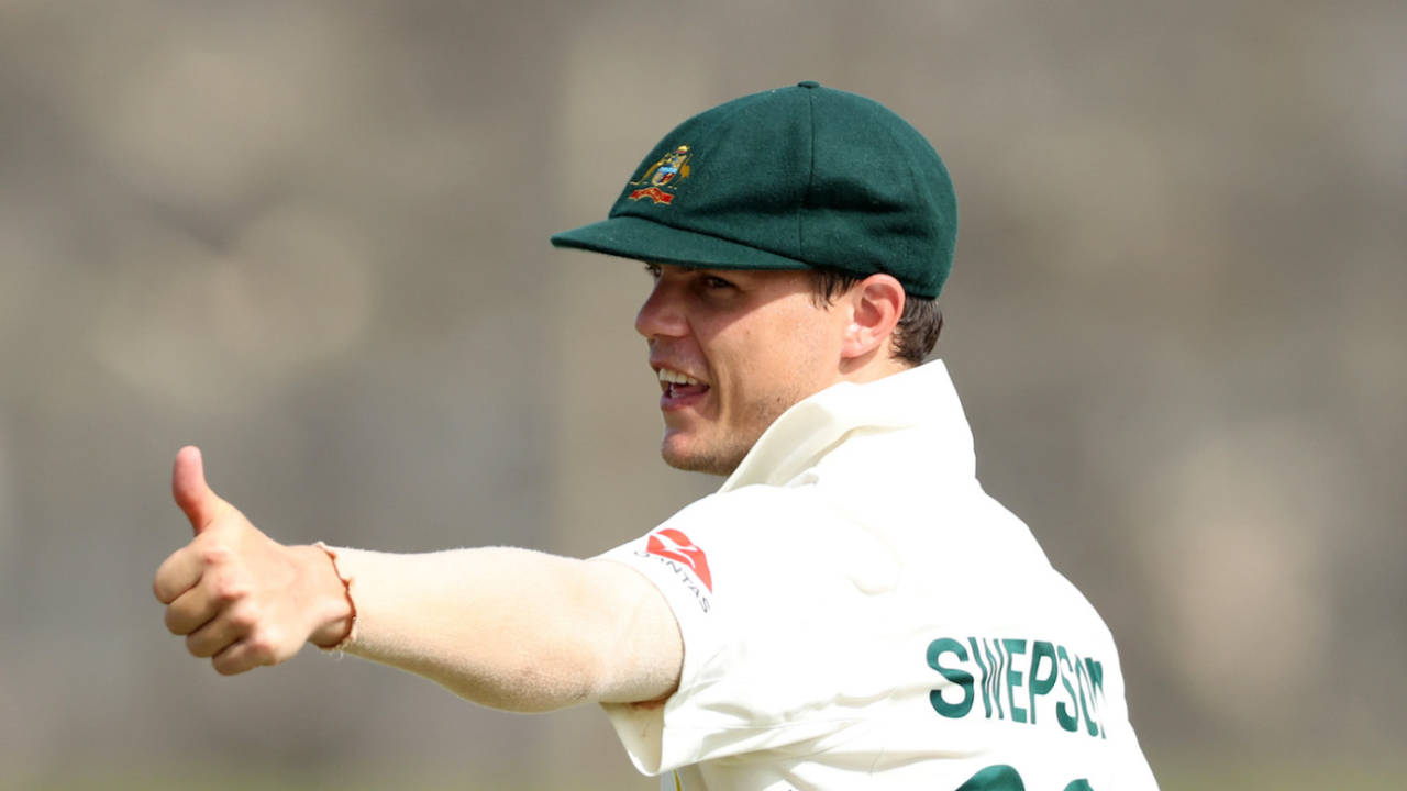 Mitchell Swepson finds a reason to keep his thumb up, Sri Lanka vs Australia, 2nd Test, Galle, 3rd day, July 10, 2022