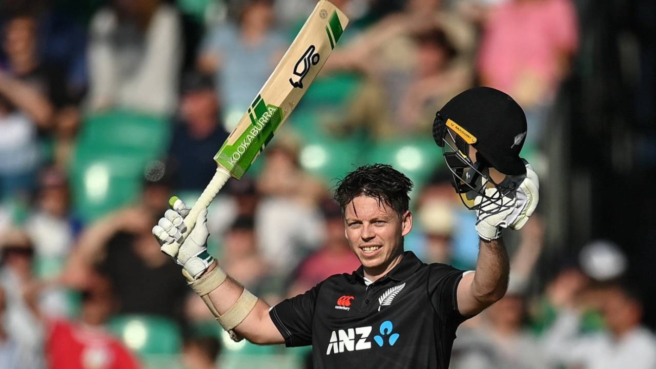 Michael Bracewell hit 24 off the last over to seal an unlikely win for New Zealand&nbsp;&nbsp;&bull;&nbsp;&nbsp;Sportsfile/Getty Images