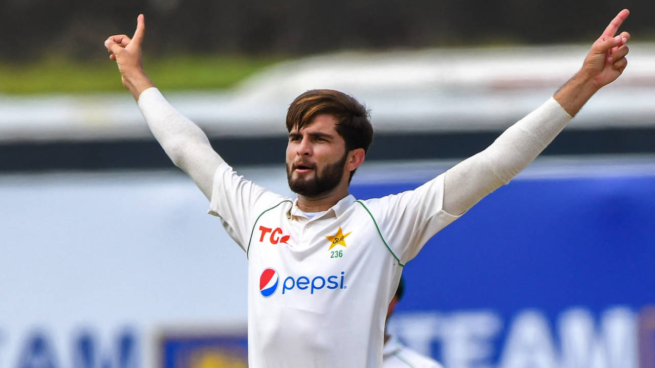 Shaheen Shah Afridi struck in his second over, finding a way through Dimuth Karunaratne's defences, Sri Lanka vs Pakistan, 1st Test, Galle, 1st day, July 16, 2022