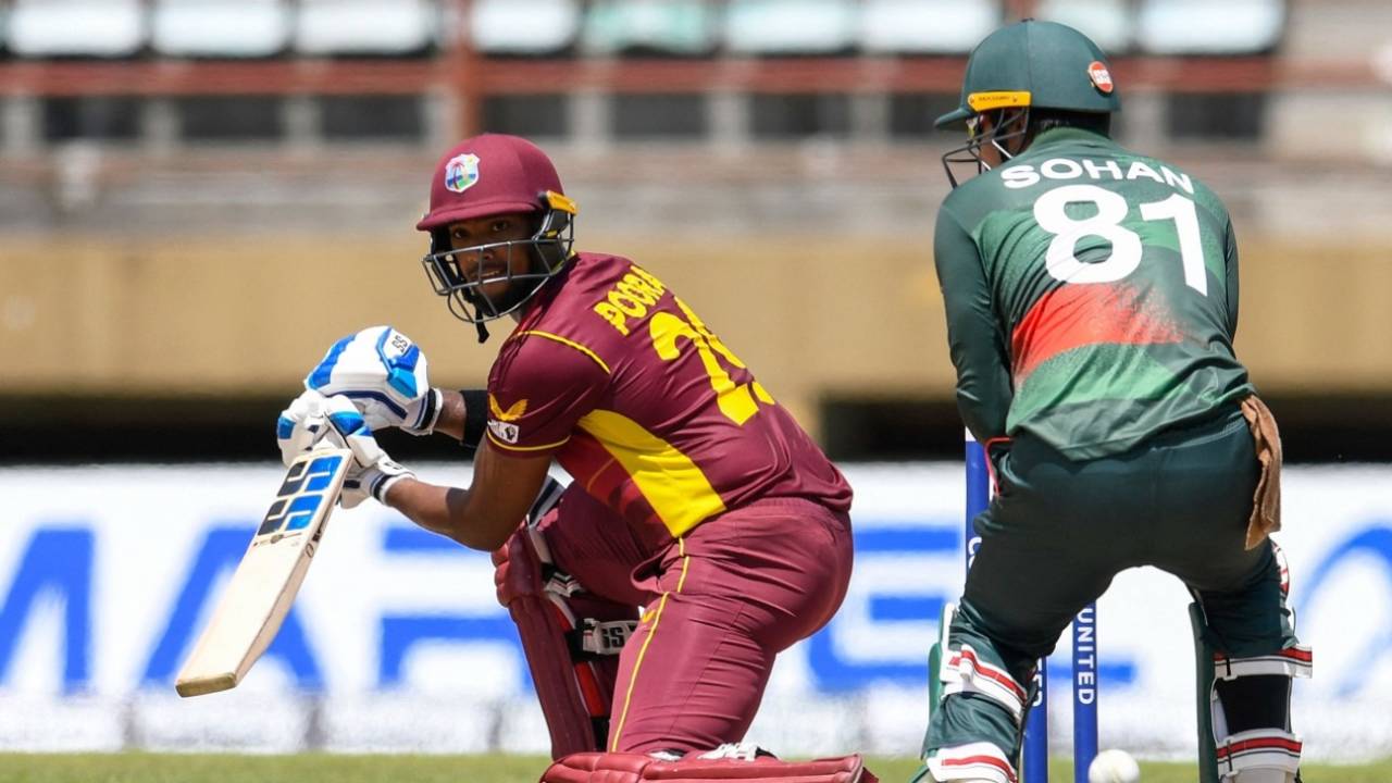 बांग्लादेश के विरुद्ध तीसरे वनडे में वेस्टइंडीज़ के कप्तान निकोलस पूरन ने 74 रन बनाए&nbsp;&nbsp;&bull;&nbsp;&nbsp;Randy Brooks/AFP via Getty Images