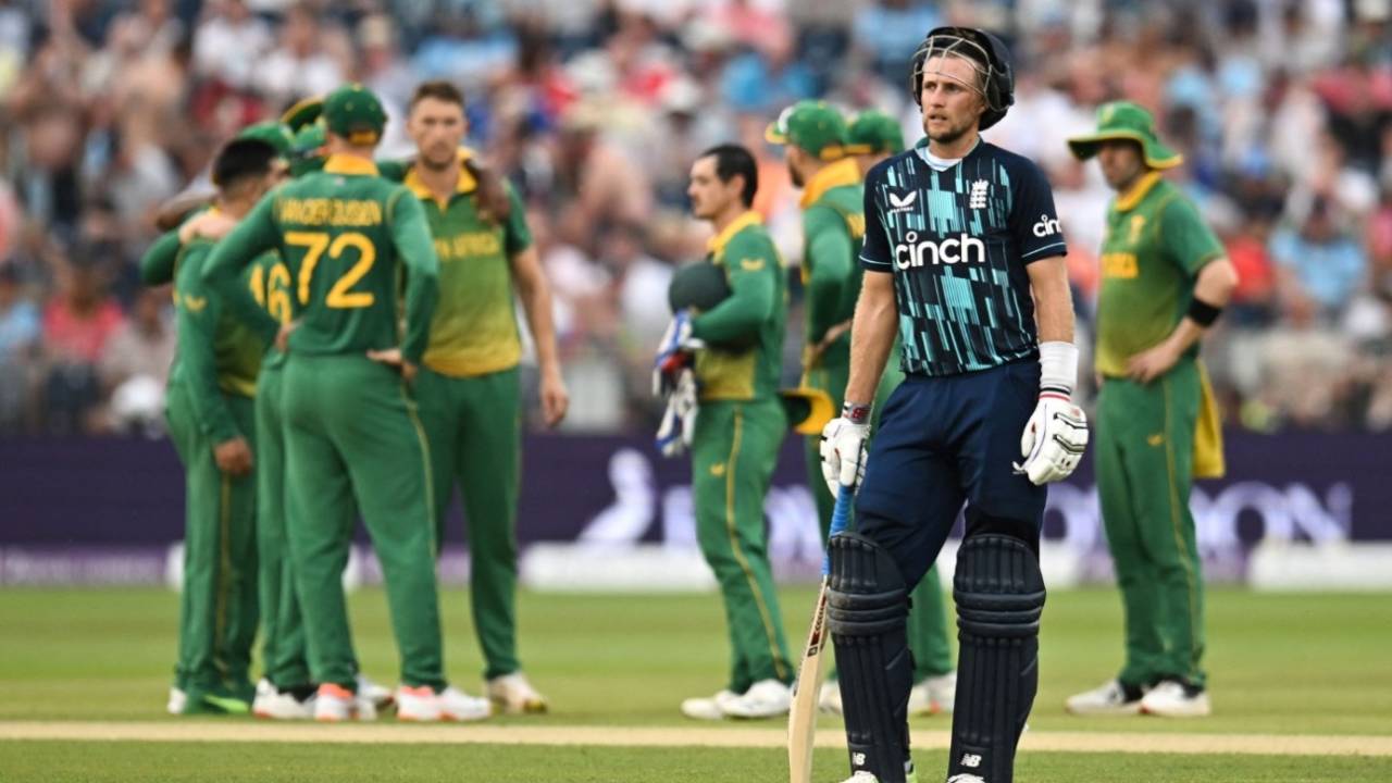 Joe Root dug in for England but ran out of support as South Africa closed out victory, England vs South Africa, 1st ODI, Chester-le-Street, July 19, 2022
