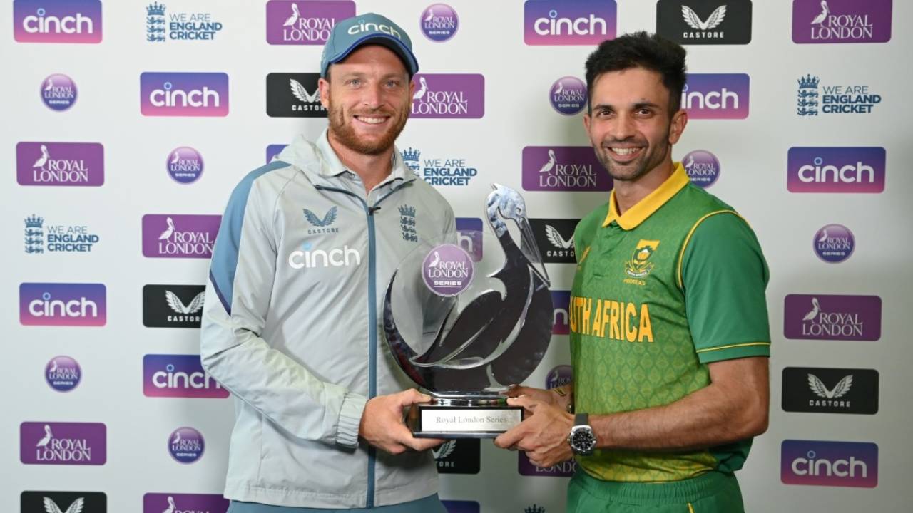 Jos Buttler and Keshav Maharaj pose with the series trophy after a 1-1 draw, England vs South Africa, 3rd ODI, Headingley, July 24, 2022