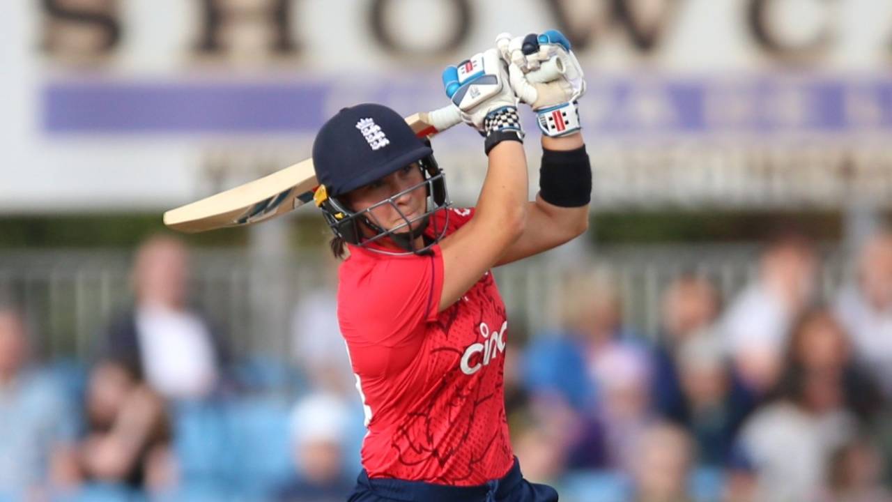 Alice Capsey produced a sparky maiden innings at No.3, England vs South Africa, 3rd women's T20I, Derby, July 25, 2022