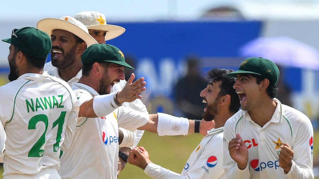 Agha Salman celebrates with Yasir Shah removing Angelo Mathews, Sri Lanka vs Pakistan, 2nd Test, Galle, 3rd Day, July 26, 2022

