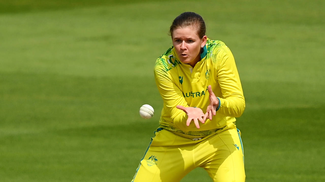 Jess Jonassen take the return catch off Deepti Sharma on her way to a four-wicket haul, Australia vs India, Commonwealth Games, Birmingham, July 29, 2022