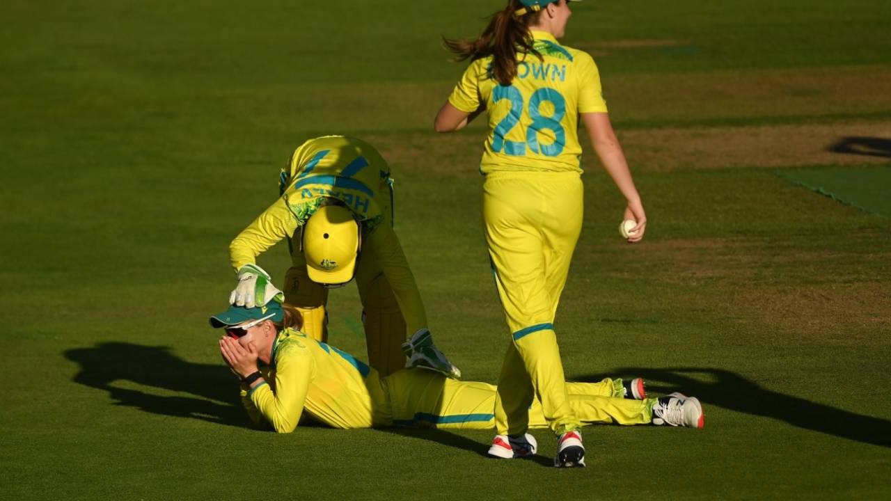 Meg Lanning can't believe she dropped the hat-trick catch&nbsp;&nbsp;&bull;&nbsp;&nbsp;Getty Images