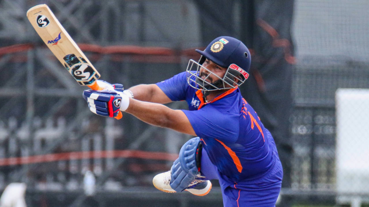 Rishabh Pant top-scored for India with 44 off 31 balls&nbsp;&nbsp;&bull;&nbsp;&nbsp;Peter Della Penna