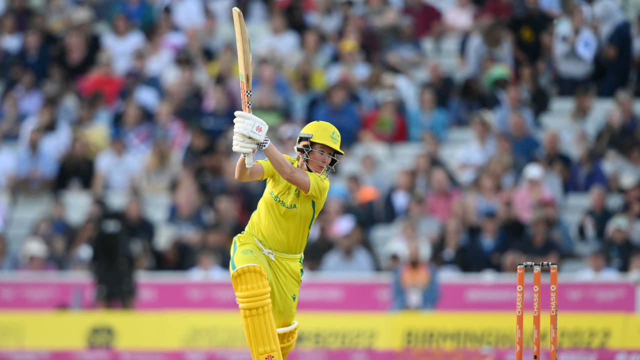 Beth Mooney made a measured 36 to get Australia out of trouble, after they had lost two early wickets, Australia vs New Zealand, 2nd semi-final. Commonwealth Games, Birmingham, August 6, 2022
