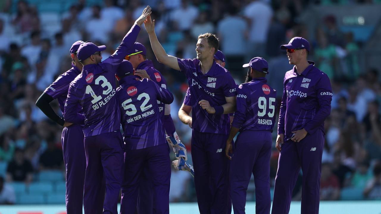 Craig Miles celebrates the wicket of Sunil Narine with his teammates, The Hundred, Northern Superchargers vs Oval Invincibles, The Oval, August 11, 2022