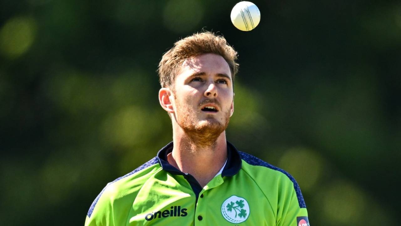 Mark Adair tosses the ball up, Ireland vs Afghanistan, 3rd T20I, Belfast, August 12, 2022