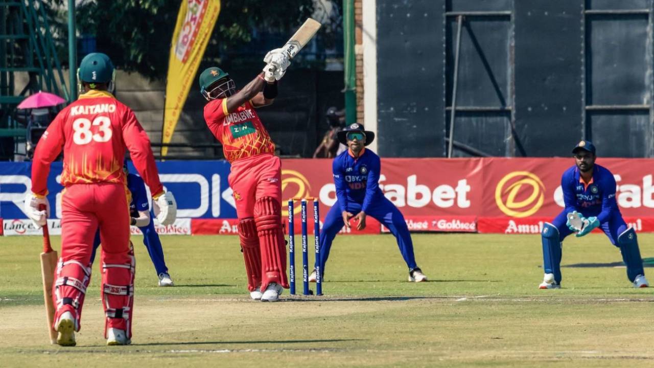 Innocent Kaia played the pull a lot, this was one of the few times he connected, Zimbabwe vs India, 2nd ODI, Harare, August 20, 2022
