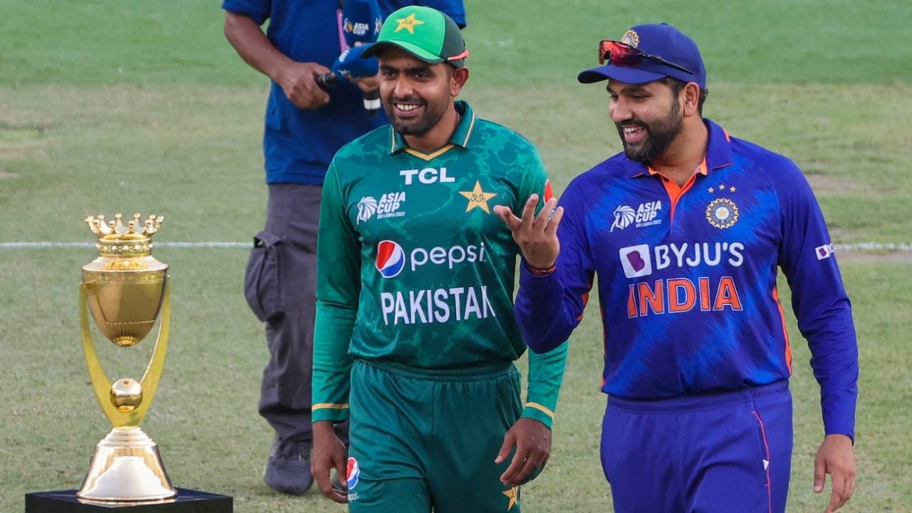 Rohit Sharma and Babar Azam are all smiles at the toss, India vs Pakistan, Asia Cup, Dubai, August 28, 2022
