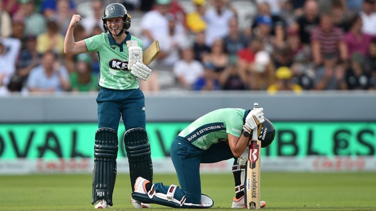Marizanne Kapp drops to one knee as Emily Windsor celebrates Hundred glory, Oval Invincibles vs Southern Brave, Women's Hundred final, Lord's, September 3, 2022