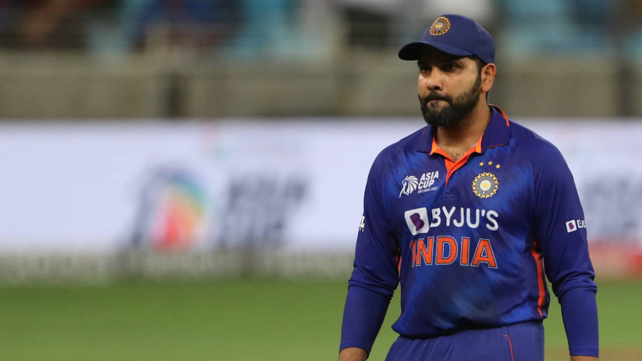 Rohit Sharma leaves the field at the end of the game, India vs Sri Lanka, Asia Cup Super 4s, Dubai, September 6, 2022