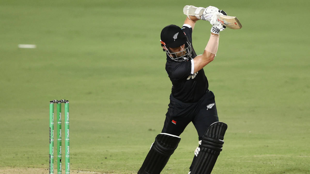 Kane Williamson tried to hold New Zealand together in a slow start, Australia vs New Zealand, 2nd ODI, Cairns, September 8, 2022