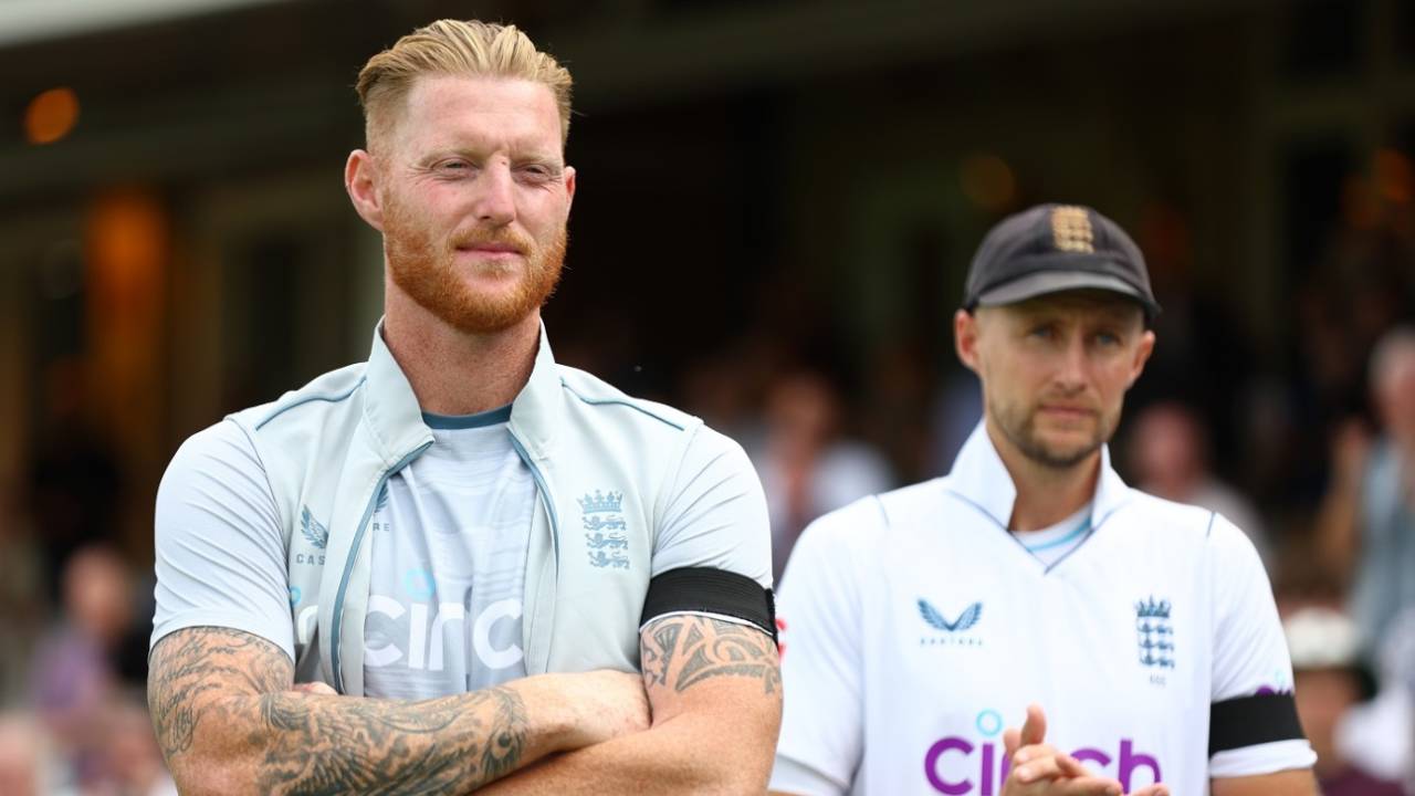 Ben Stokes and Joe Root look proud as punch at the post-match presentation&nbsp;&nbsp;&bull;&nbsp;&nbsp;Getty Images