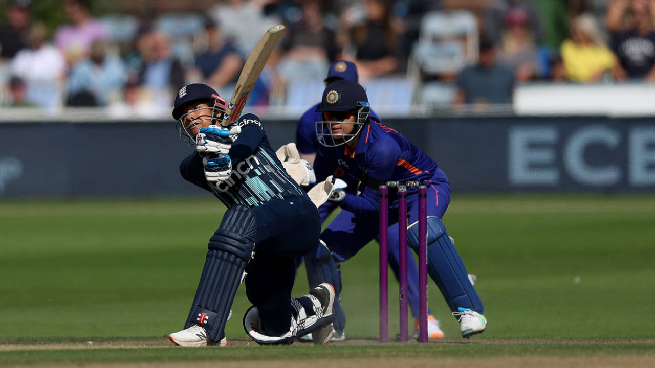 Sophia Dunkley helped England rebuild, England vs India, 1st ODI, Hove, September 18, 2022
