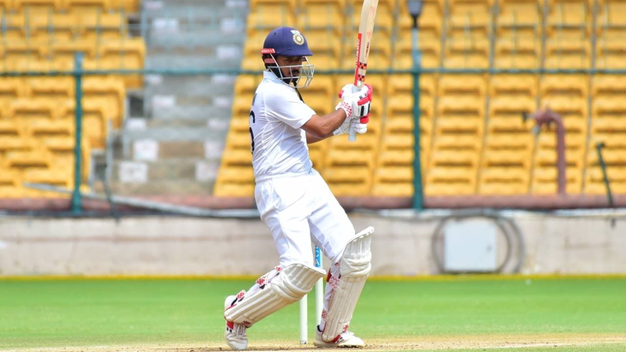 Priyank Panchal plays a pull, India A vs New Zealand A, 3rd unofficial Test, Bengaluru, 3rd day, September 17, 2022