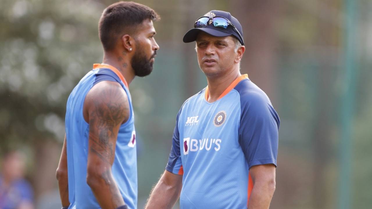 Hardik Pandya chats with India head coach Rahul Dravid during training, India vs Australia, Mohali, September 19, 2022