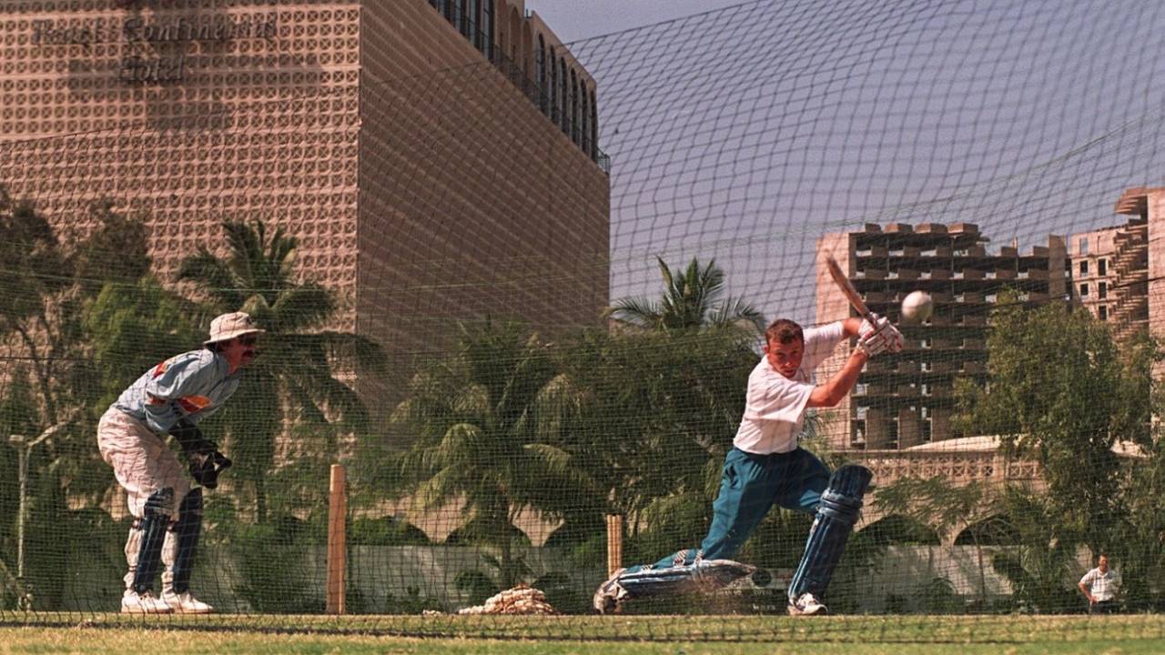 Mike Atherton and Jack Russell get their training on at Karachi Gymkhana in 1996&nbsp;&nbsp;&bull;&nbsp;&nbsp;EMPICS via Getty Images