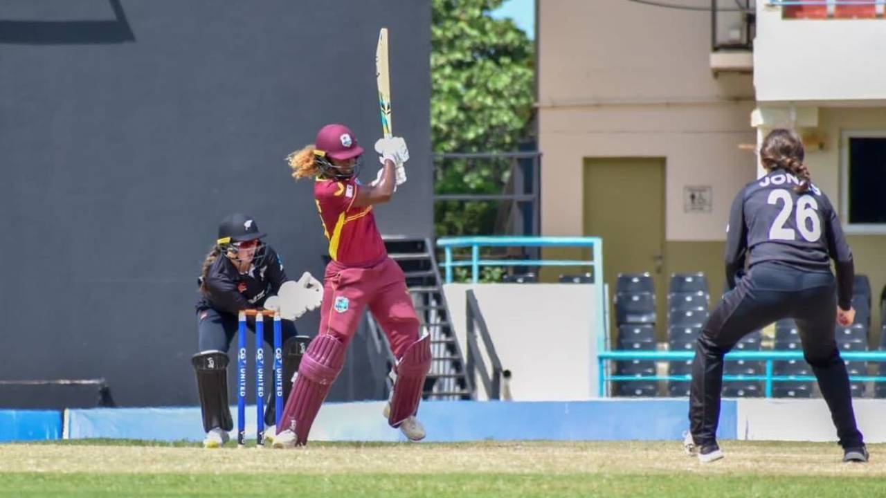 Hayley Matthews first picked up two wickets, and then scored a crucial 40&nbsp;&nbsp;&bull;&nbsp;&nbsp;Cricket West Indies