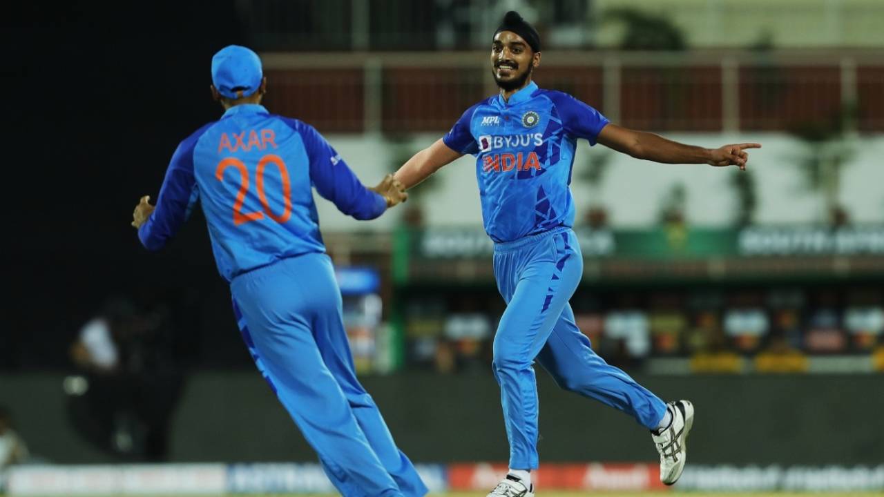 Arshdeep Singh celebrates the wicket of David Miller, India vs South Africa, 1st T20I, Thiruvananthapuram, September 28, 2022 
