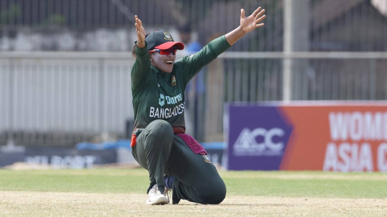 Rumana Ahmed was the pick of the Bangladesh bowlers returning 3 for 9, Bangladesh vs Thailand, Women's T20 Asia Cup, Sylhet, October 1, 2022
