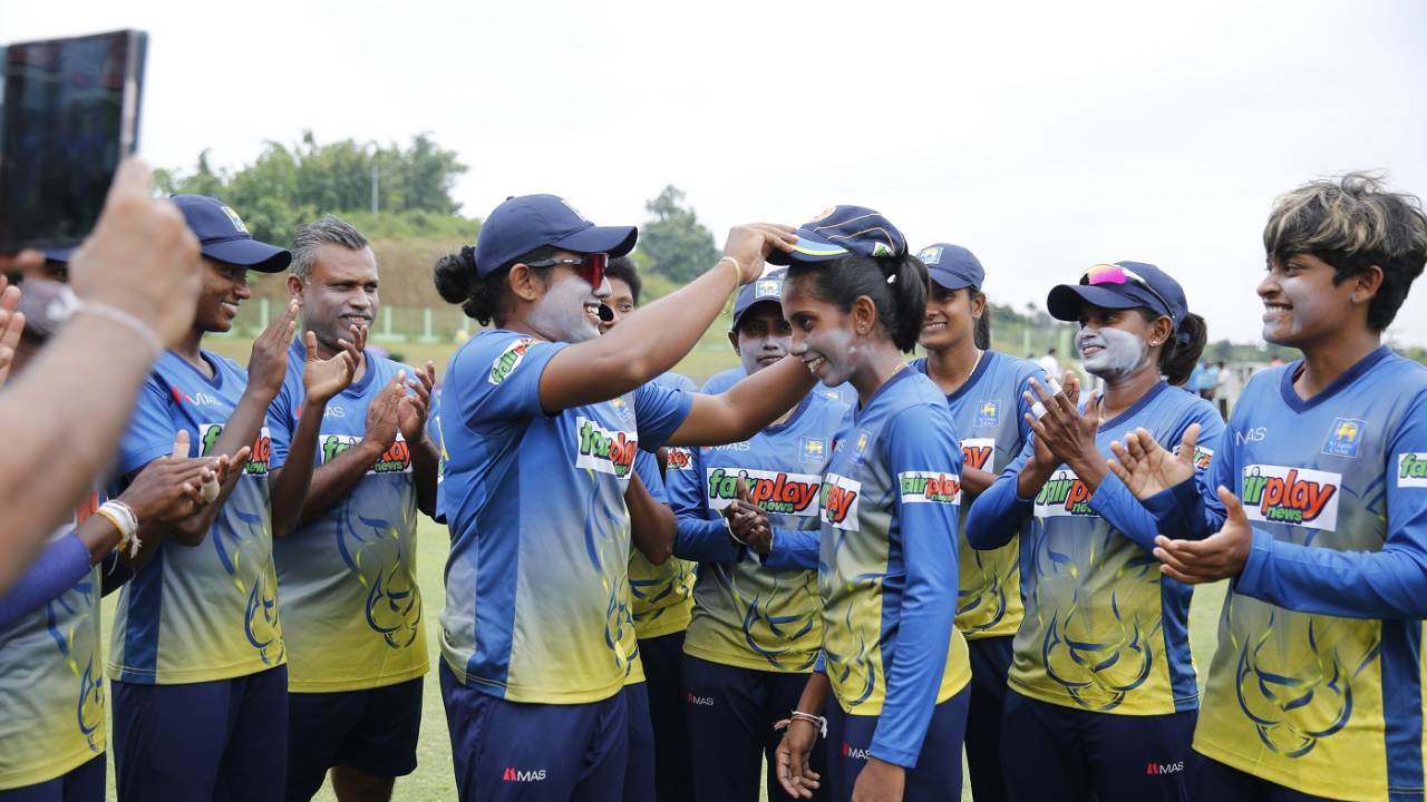 Kaushani Nuthyangana receives her T20I cap from Chamari Athapaththu, Sri Lanka vs United Arab Emirates, Women's T20 Asia Cup, Sylhet, October 2, 2022