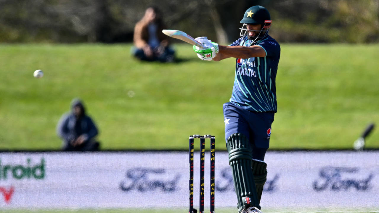 Shan Masood made 31 off the 42 runs in the stand alongside Mohammad Rizwan, Bangladesh vs Pakistan, New Zealand T20I Tri-Series, Christchurch, October 7, 2022,
