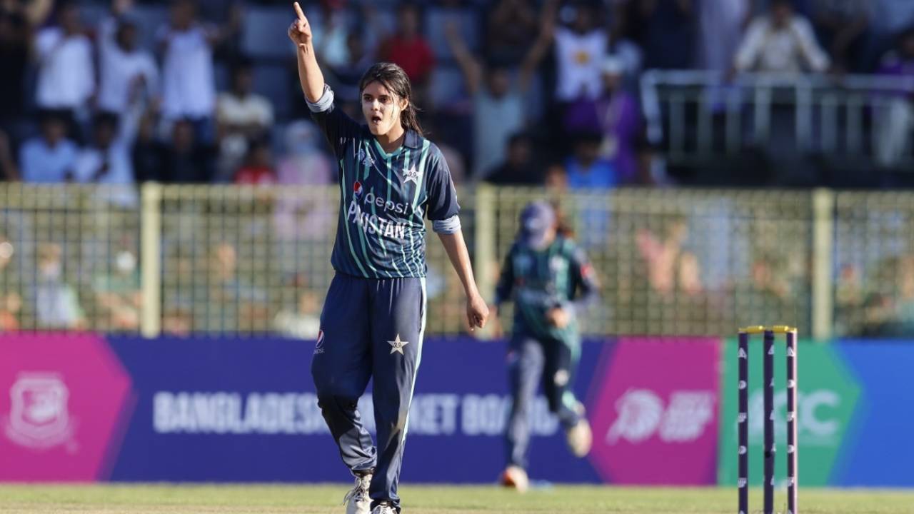 Aiman Anwer celebrates after dismissing Rajeshwari Gayakwad , India vs Pakistan, Women's T20 Asia Cup, Sylhet, October 7, 2022