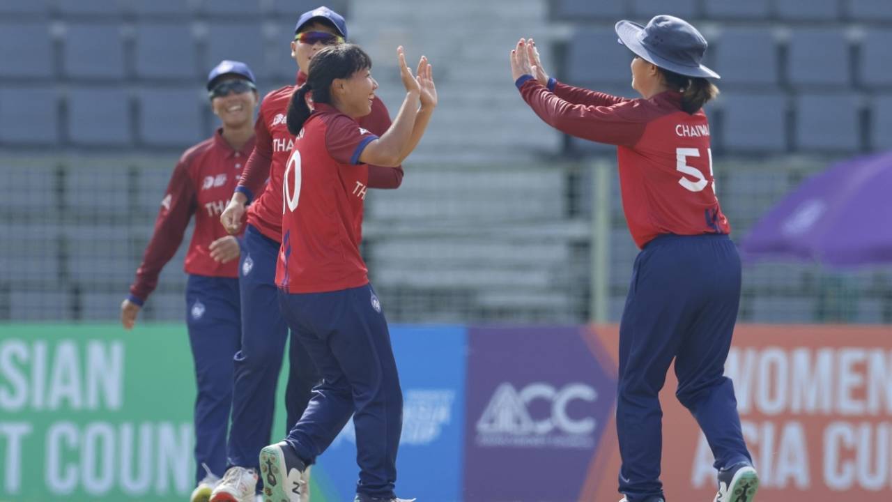A low full toss from Phannita Maya got the better of Smriti Mandhana, India vs Thailand, 1st semi-final, Women's T20 Asia Cup, Sylhet, October 13, 2022