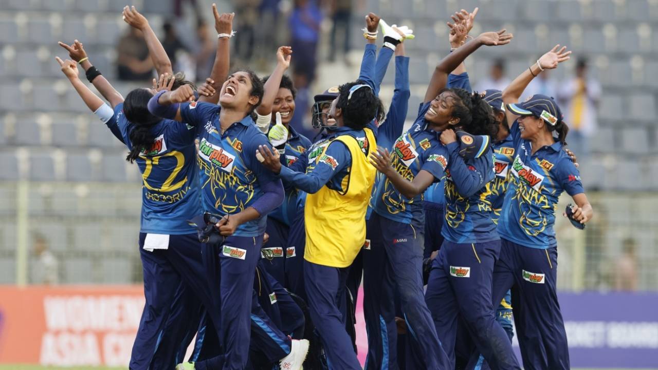 Sri Lanka celebrate wildly after managing to eke out a one-run win, 2nd semi-final, Women's T20 Asia Cup, Sylhet, October 13, 2022