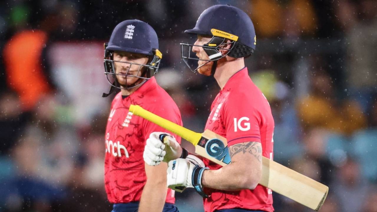Jos Buttler and Ben Stokes walk off as rain halts play, Australia vs England, 3rd T20I, Canberra, October 14, 2022