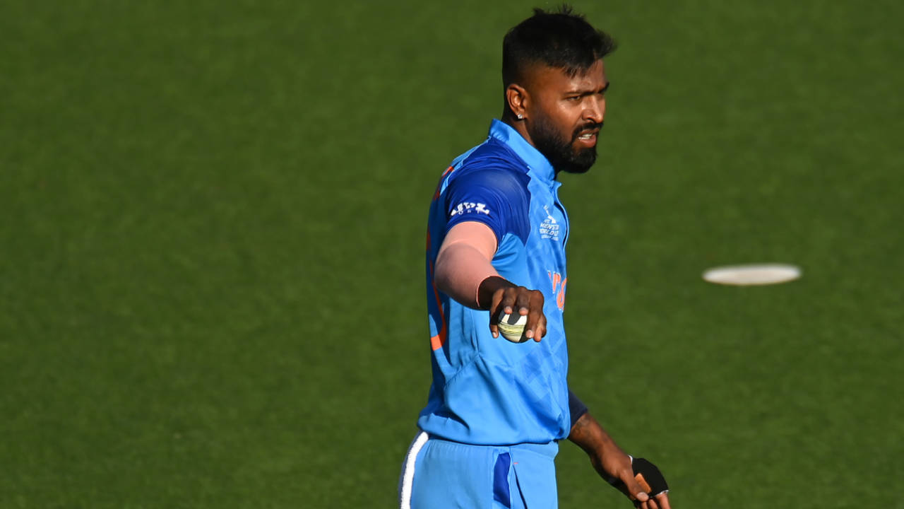 Hardik Pandya sets his field, Australia vs India, ICC Men's T20 World Cup Warm-up, Brisbane, October 17, 2022